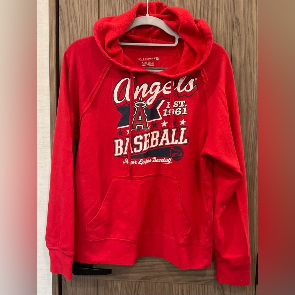 Genuine Merchandise 5th & Ocean MLB Angels Baseball Hoodie Size M